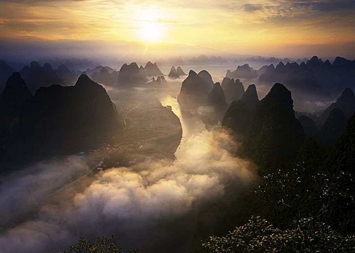 doğa, manzara, sis, dağlar, nehir, çalılar, gökyüzü, kasaba, yol, Guilin, Çin, HD masaüstü duvar kağıdı