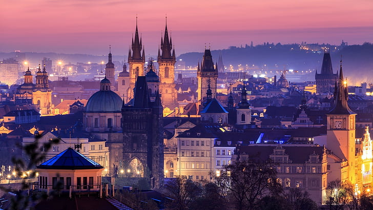 kościół, wieczór, pejzaż miejski, Praga, budynek, katedra, wieża, stary budynek, starożytne, światła, architektura, zachód słońca, miasto, Czechy, Tapety HD