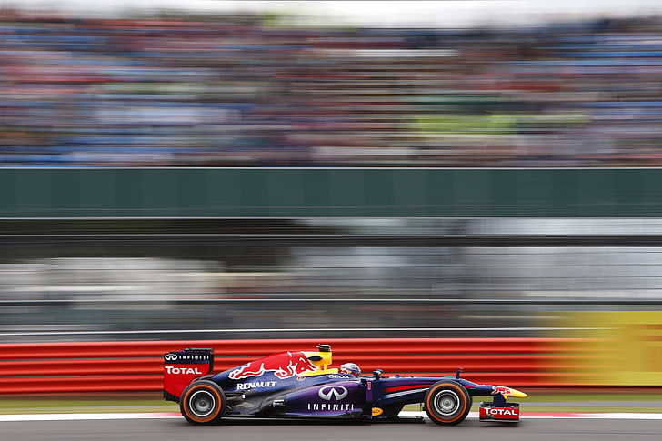 Red Bull RB9, 마크 씰 2 차 영국 GP_Seb 은퇴, 자동차, HD 배경 화면