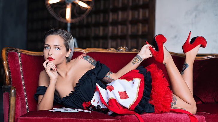 Valeriya suicide , tattoo, piercing, blonde, high heels, red heels , women, HD wallpaper