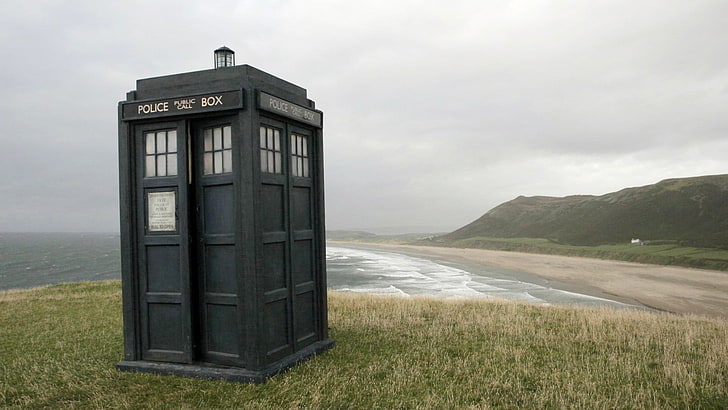 black telephone booth, Doctor Who, TARDIS, sea, HD wallpaper