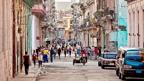 Havana, Cuba, car, street, people, mopeds, old building, city, town, HD wallpaper HD wallpaper
