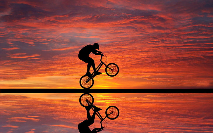 Beach Sunset Cyclista, sylwetka osoby jeżdżącej na rowerze, sport, rower, plaża, zachód słońca, rowerzysta, Tapety HD