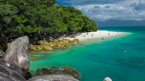 Fitzroy Island Queensland Australie Nudey Beach Turquoise Water Ocean White Sandy Beach Rocks Green Tropical Forest Wallpaper Hd For Pc Tablet and Mobile 1920 × 1080, Fond d'écran HD HD wallpaper