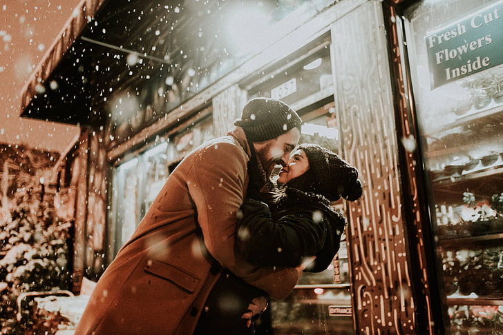 kiss, cold, weather, couple, love, man, people, woman, HD wallpaper