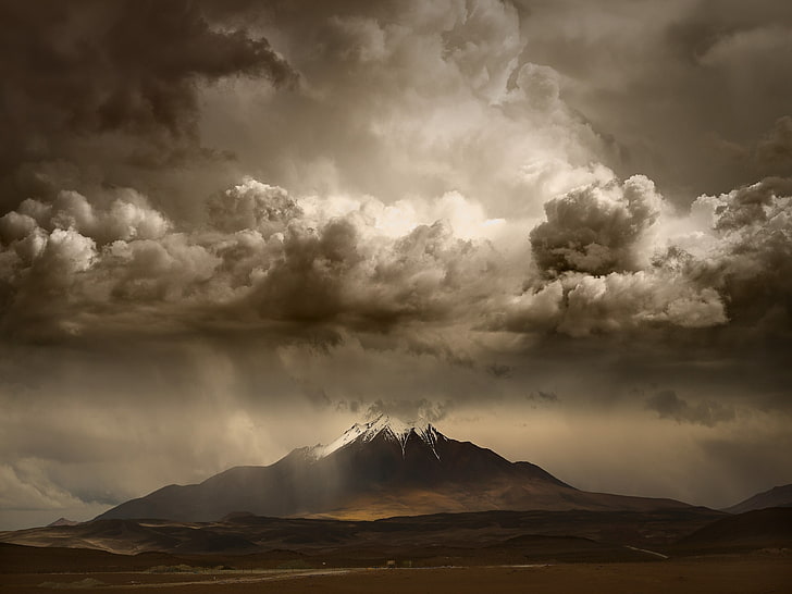 гора фото цифровые обои \, пейзаж, природа, горы, облака, шторм, небо, снежная вершина, дорога, дневной свет, HD обои