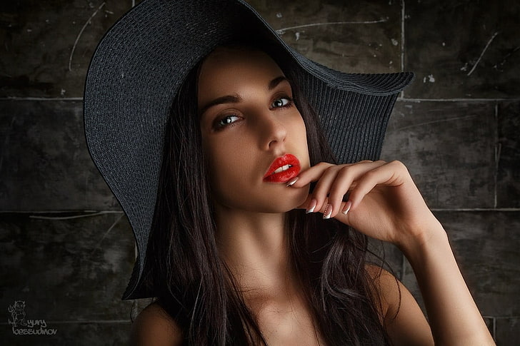 Alla Berger, women, model, face, portrait, hat, brunette, millinery, looking at viewer, red lipstick, HD wallpaper