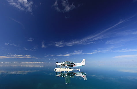 monoplano bianco e rosso, riflesso, cielo, aereo, roulotte Cessna C208B, Sfondo HD HD wallpaper