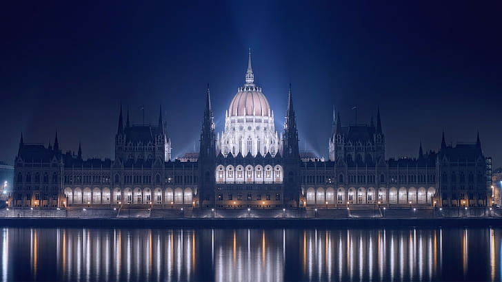 الهندسة المعمارية سيتي سكيب مدينة بناء أضواء الليل بودابست المجر نهر بناء قديم انعكاس الماء البرلمان المجري بناء أوروبا، خلفية HD