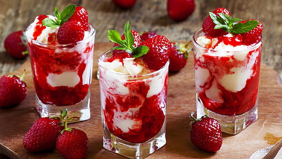 strawberry, dessert, strawberries, whipped cream, ice cream, cream, frozen dessert, parfait, mascarpone, fruit, HD wallpaper HD wallpaper