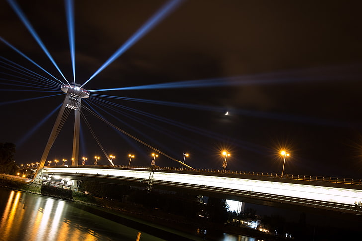 Bratislava, Slovakia, kota, malam, lampu, arsitektur, jembatan, sungai, Donau, lampu jalan, refleksi, pencahayaan panjang, Bulan, Wallpaper HD