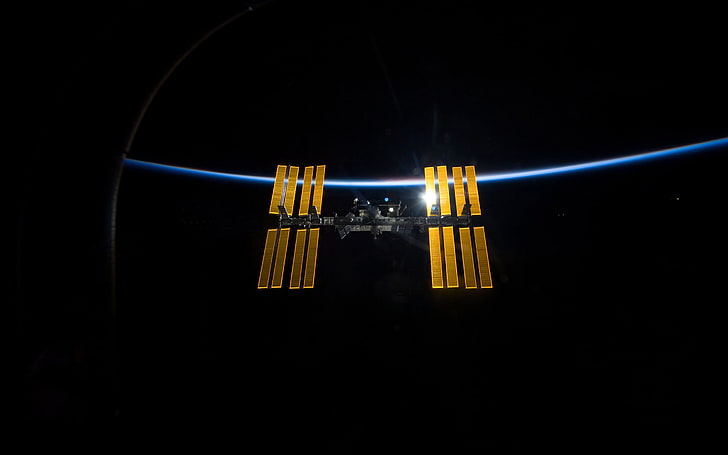earth, light, ISS, Space, International, background, Wallpaper, planet, satellite, ship, brightness, horizon, atmosphere, surface, Space Station, panels, the Earth, willingness, orbit, Back-lit, backlit, to dock, solar cells, modules, HD wallpaper