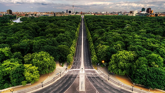 طريق سريع خرساني أسود ، طريق ، برلين ، طريق طويل ، متنزه ، منظر للمدينة، خلفية HD HD wallpaper