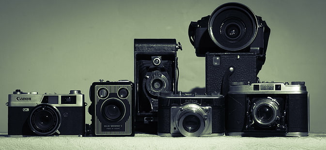 photography of silver and black vintage camera, photography, silver, black, vintage, camera, panorama, canon, nikon, brownie, old, cameras, contax, futura, camera - Photographic Equipment, old-fashioned, retro Styled, photography Themes, equipment, technology, backgrounds, antique, HD wallpaper HD wallpaper