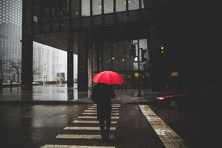 검은 색과 빨간색 테이블 램프, 우산, 거리, 비, HD 배경 화면