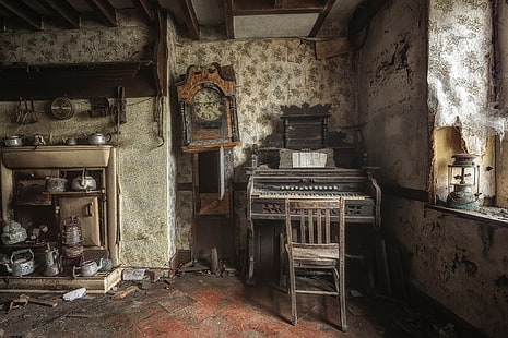 braunes Spinett Klavier und Stuhl, Zimmer, Müll, Dinge, Verlassenheit, altes Haus, HD-Hintergrundbild HD wallpaper