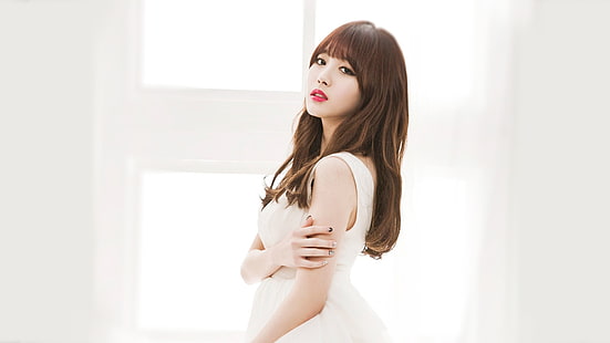여성용 흰색 민소매 드레스, K-pop, 소녀의 날, 김유라, 아시아 인, 한국인, 여성, HD 배경 화면 HD wallpaper