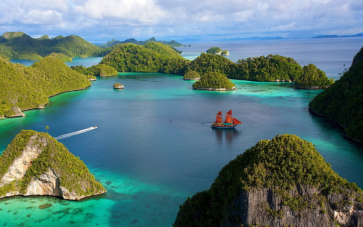 Indonesia, mar, paisaje, barco, velero, isla, colinas, acantilado, naturaleza, Fondo de pantalla HD