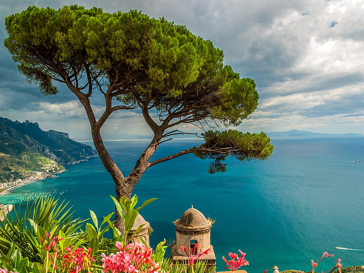 Italien, Ravello, blaues Meer, Boot, Berge, Bäume, braune und grüne Baumillustration, Italien, Ravello, Blau, Meer, Boot, Berge, Bäume, HD-Hintergrundbild