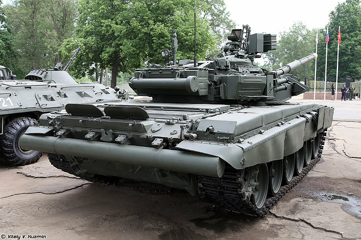 4000x2667, бронированный, армейский, боевой, мбт, военный, красный, россия, русский, звездный, т 90а, танк, машина, HD обои