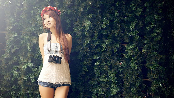 asiático grinaldas hedges câmera mulheres brim shorts morena cabelos longos, HD papel de parede