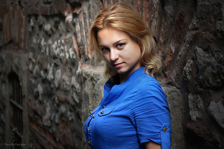 shallow focus photo of woman in blue top, women, blonde, face, portrait, sensual gaze, HD wallpaper