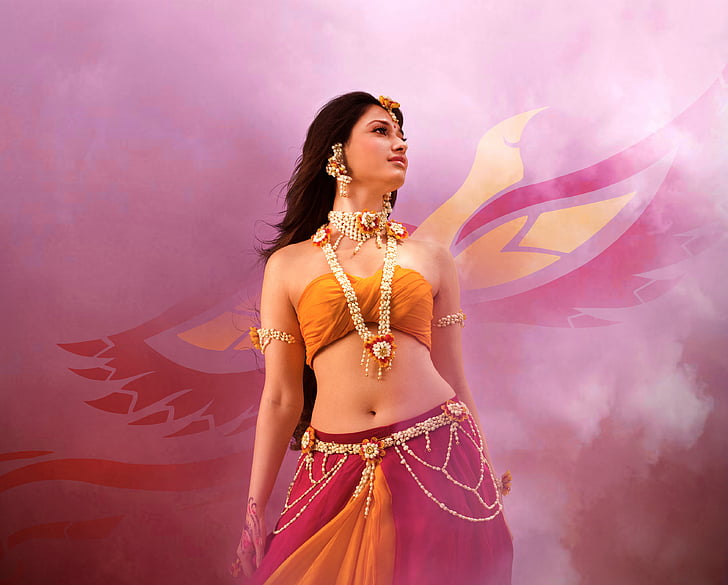 La niña lleva traje tradicional amarillo y rosa, Tamanna, Avantika, Baahubali, actriz telugu, Fondo de pantalla HD
