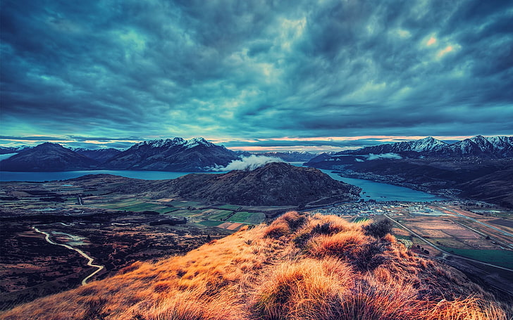 herbe orange firle, montagnes, paysage, HDR, ciel couvert, nuages, pic enneigé, lac, champ, herbe, soir, route, collines, Nouvelle-Zélande, Fond d'écran HD
