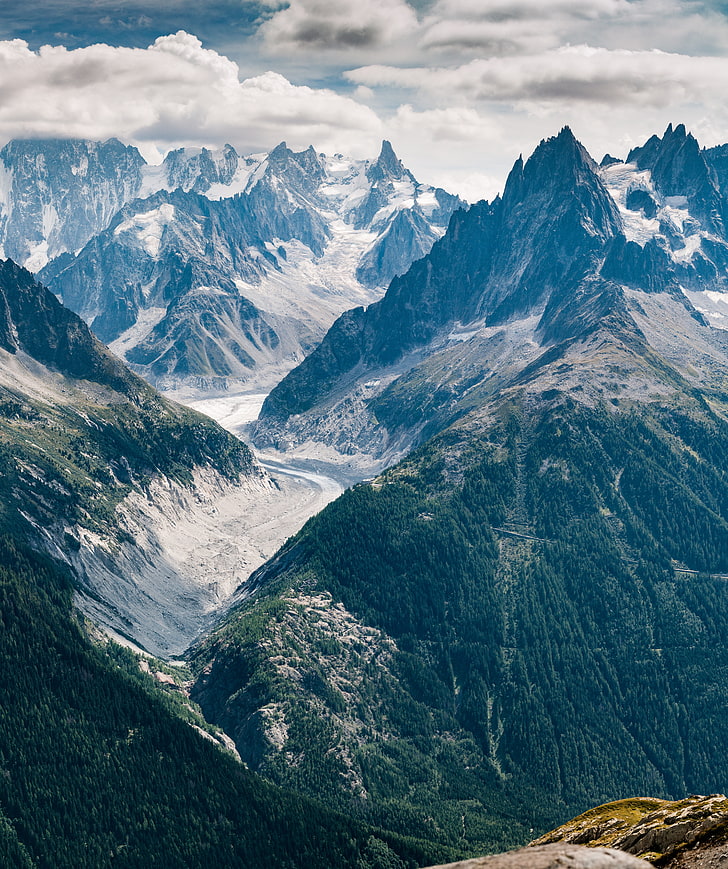montaña verde y blanca, naturaleza, nieve, árboles, montañas, paisaje, Fondo de pantalla HD, fondo de pantalla de teléfono