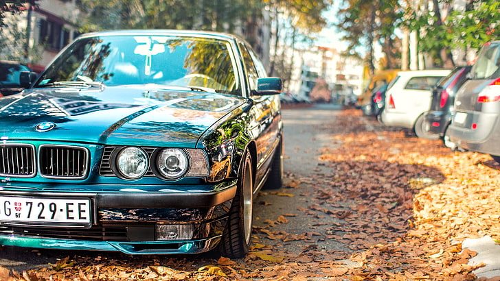 auto BMW Serie M blu, autunno, foglie, BMW, tuning, E34, 525, Sfondo HD