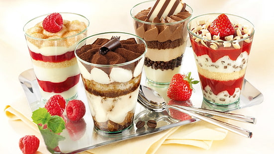 vier Gläser Parfaits, Kuchen, Dessert, Schichten, HD-Hintergrundbild HD wallpaper