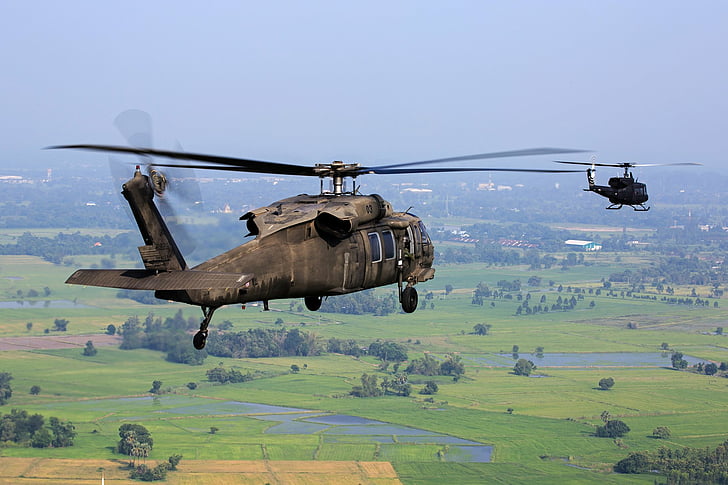 Hélicoptères militaires, Sikorsky UH-60 Black Hawk, Bell UH-1 Iroquois, Fond d'écran HD