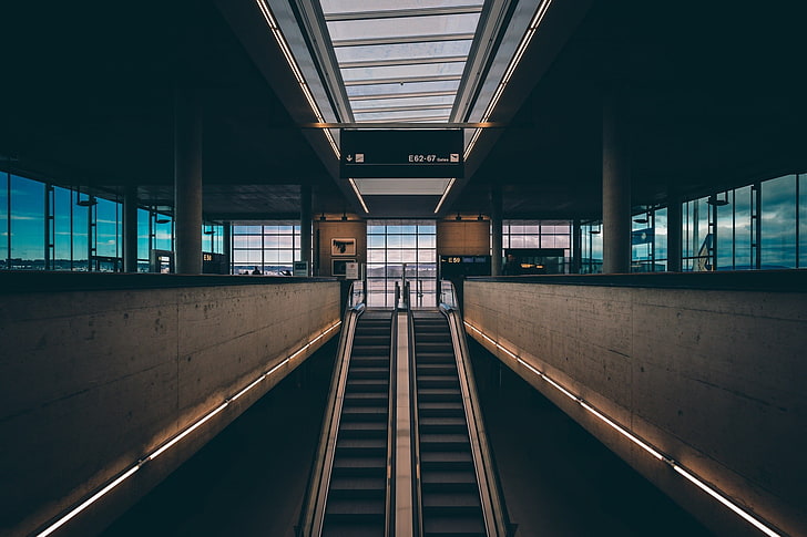 eskalator hitam dan abu-abu, kota, jendela, eskalator, bandara, Wallpaper HD