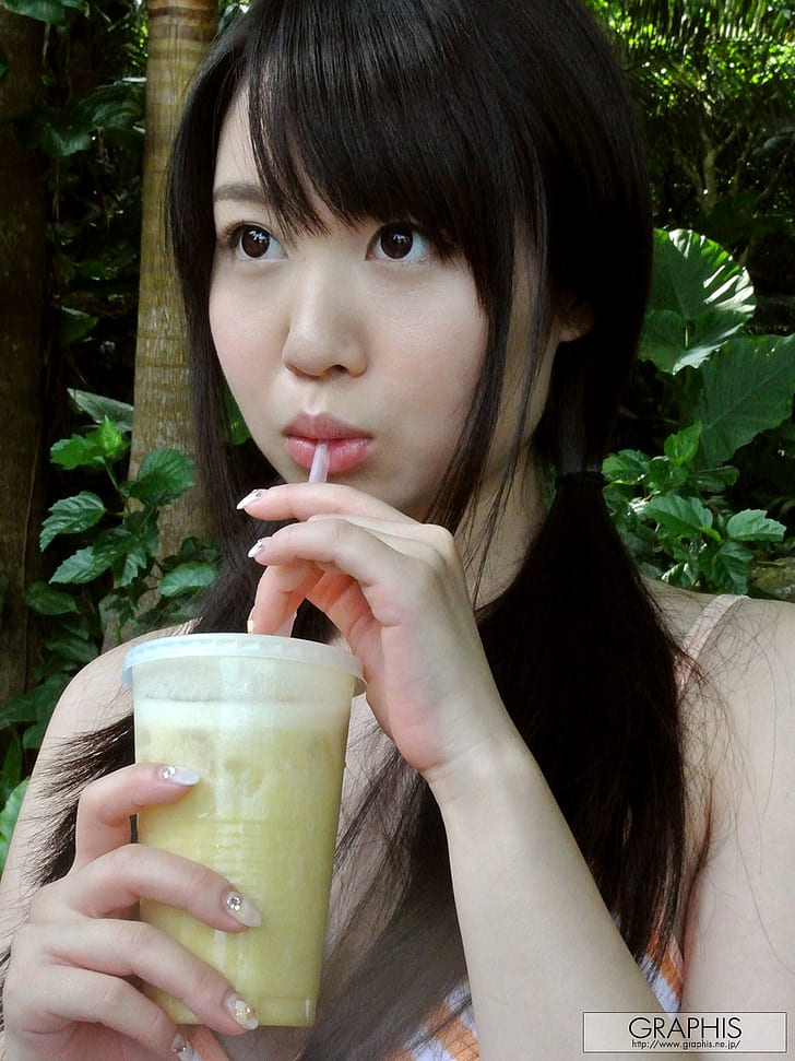 Aika Yumeno, JAV Idol, graphis, olhando para longe, bebendo, HD papel de parede, papel de parede de celular