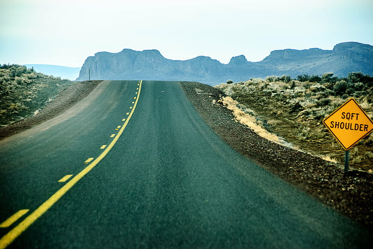 изглед на пътя през деня, ден, самотен път, изглед, време, висока пустиня на Орегон, пейзаж, ломо, ломография, издание от 2013 г., път, планина, природа, магистрала, асфалт, пътуване, на открито, HD тапет