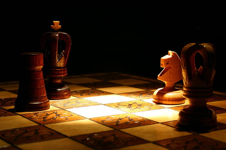 Papel de parede xadrez, rei, figura, jogo, conselho, sombra, escuridão HD:  Widescreen: Alta definição: Fullscreen