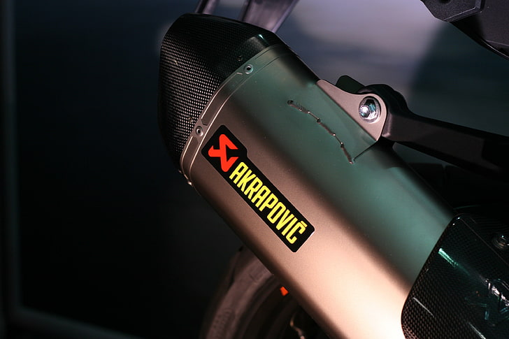 ท่อไอเสียรถจักรยานยนต์ Akrapovic สีเงินมอเตอร์สปอร์ตรถจักรยานยนต์ KTM ท่อไอเสียเครื่องยนต์, วอลล์เปเปอร์ HD