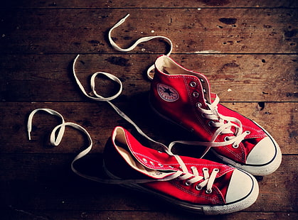 Red Converse Sneakers, coppia di Converse All Star alte bianche e rosse, Artistic, Urban, Sneakers, converse, Sfondo HD HD wallpaper