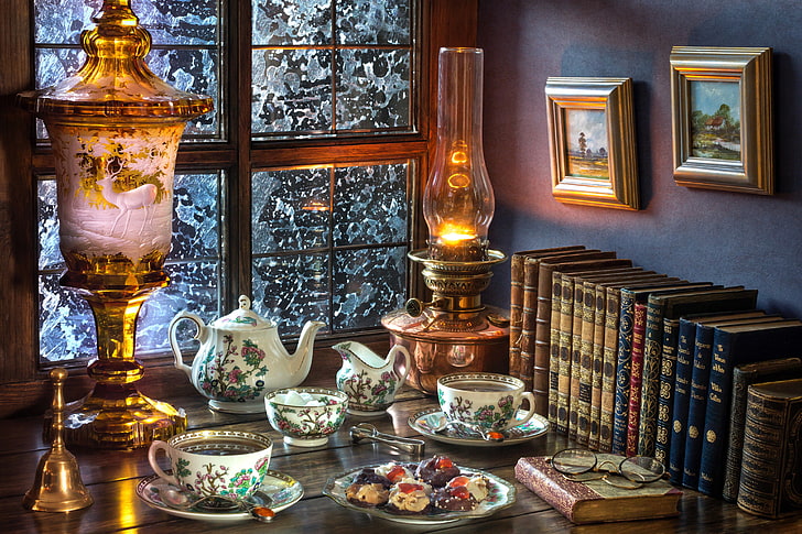 книга, чашка, стаканы, керосин, лампа, фото, натюрморт, чай, окно, HD обои