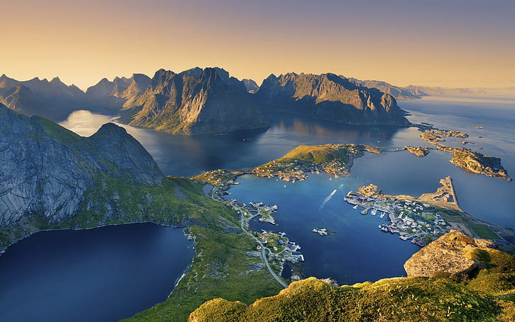Lofoty Norwegia, zdjęcie lotnicze wyspy, krajobraz, góry, morze, skały, Tapety HD