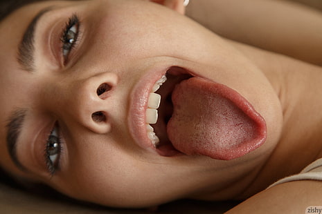 teeth, open mouth, zishy, smiling, tongue out, women, model, eyes, eyebrows, Araya Acosta, HD wallpaper HD wallpaper