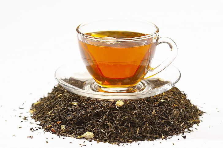 ถ้วยน้ำชาแก้วใสและจานรองชาถ้วยใบชาพื้นหลังสีขาว, วอลล์เปเปอร์ HD