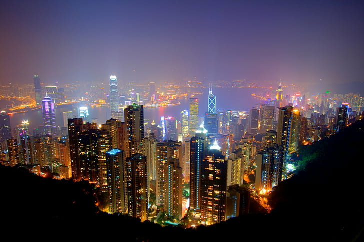 снимка отгоре на осветени високи сгради през нощта, връх Виктория, Хонг Конг, връх Виктория, Хонг Конг, пристанище Виктория, връх Виктория - Хонг Конг, Хонконг SAR, отгоре, изглед, снимка, високи сгради, нощно време, Хонконг, HDR, HDRI, Night Long, Long Exposure, Night Photography, Pearl of the Orient, Symphony of Lights, 香港, пътуване, Азия, Китай, правда, нощ, градски пейзаж, Китай - Източна Азия, градски Skyline, небостъргач, архитектура , квартал в центъра, градска сцена, град, екстериор на сграда, построена Структура, бизнес, Виктория Харбър - Хонг Конг, кула, известно място, HD тапет