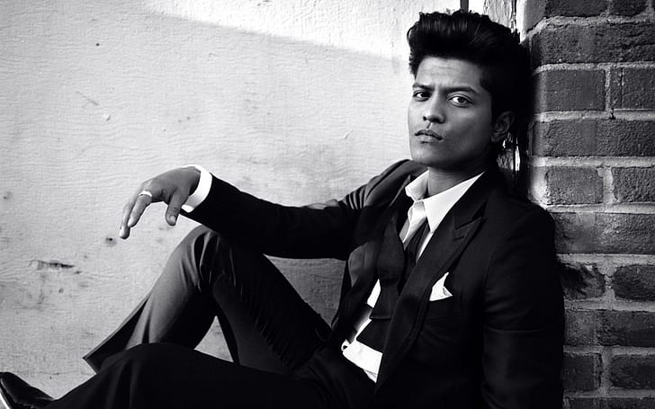 Bruno Mars, Singer, Musician, HD wallpaper | Wallpaperbetter