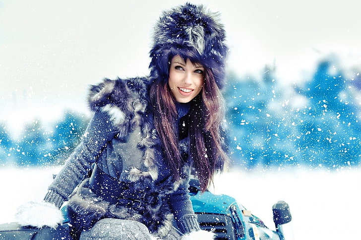 Frauen, Schnee, Frauen im Freien, Pelz, Hut, Brünette, lange Haare, lächelnd, Izabela Magier, HD-Hintergrundbild