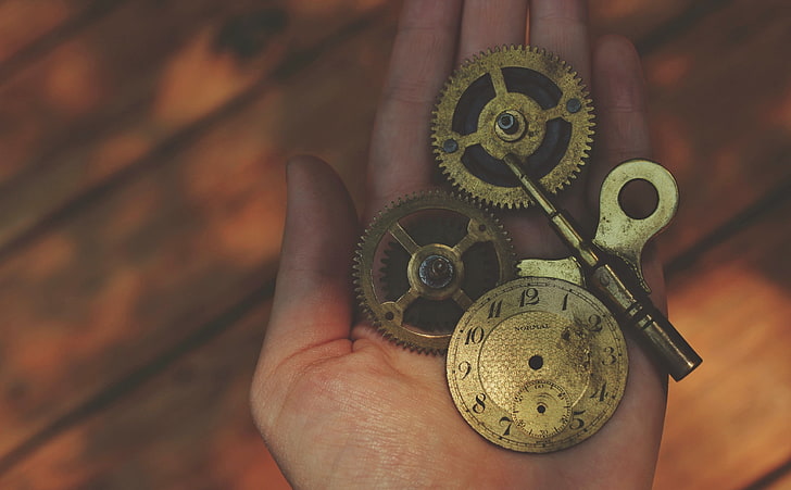 Clock Work, cogs with wind-up key, Vintage, Beautiful, Hand, Young, Gold, Work, Shadows, Simple, canon, Clock, Pieces, Photographer, clockwork, Teenager, teen, HD wallpaper