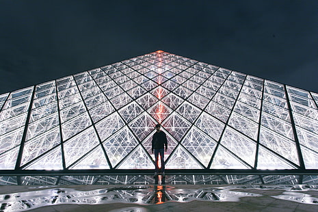 arquitectura, moderna, pirámide, Elaine Li, París, Louvre, Fondo de pantalla HD HD wallpaper