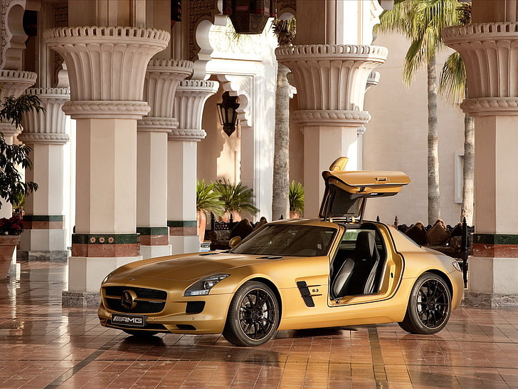 yellow Mercedes-Benz SLR AMG coupe, the door, columns, hall, gold, Mercedes AMG SLS63, HD wallpaper
