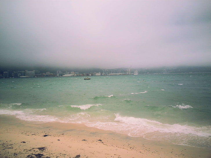 clouds, foggy, green, grey, misty, new zealand, sand, sea, waves, yellow, HD wallpaper
