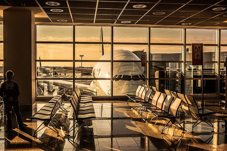 aereo di linea bianco, tramonto, alba, aeroporto, aerei, A380, l'aereo, Lufthansa, Airbus, 800, terminal, hall, aspettative, Sfondo HD